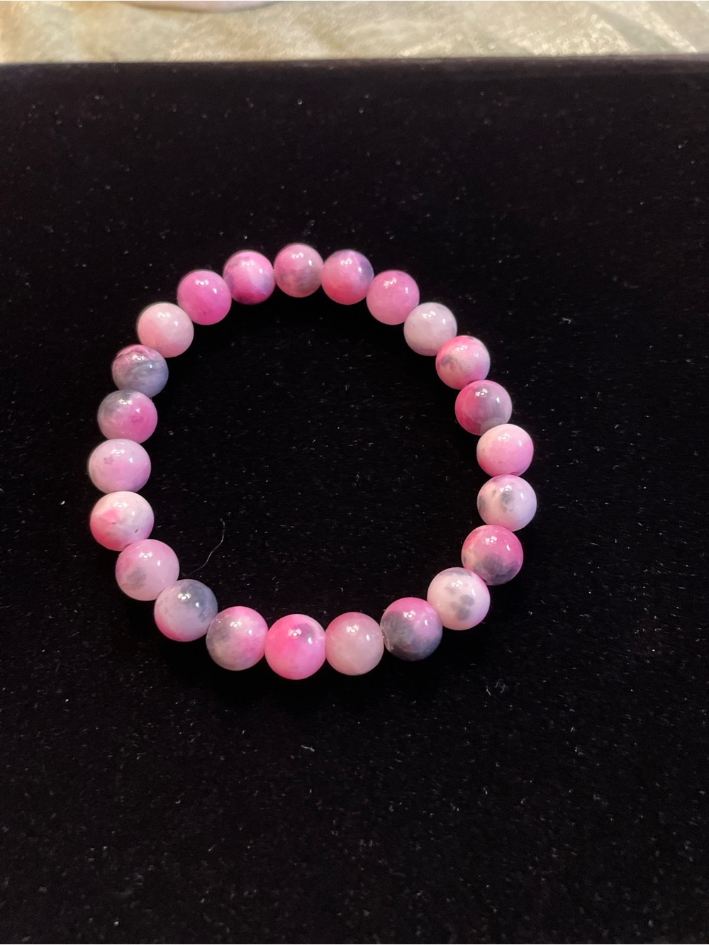 Pink Jade Beaded Stretch Bracelet - Women Jewelry EUC.